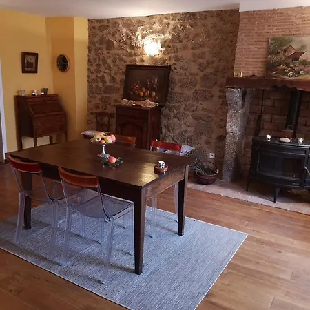 Les Ombelles Bed & Breakfast *